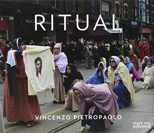 Imagen de archivo de Ritual a la venta por GF Books, Inc.