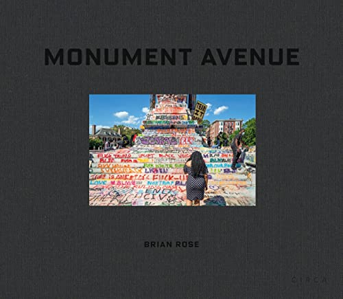 Beispielbild fr Monument Avenue zum Verkauf von Books From California