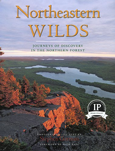 9781929173433: Northeastern Wilds: Journeys of Discovery in the Northern Forest [Lingua Inglese]