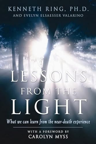 Beispielbild fr Lessons from the Light: What We Can Learn from the Near-death Experience zum Verkauf von Ergodebooks