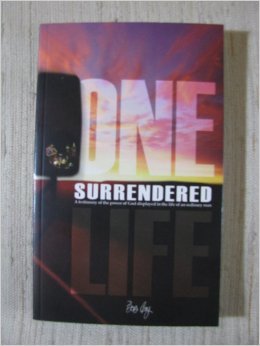 Imagen de archivo de One Surrendered Life a la venta por Your Online Bookstore