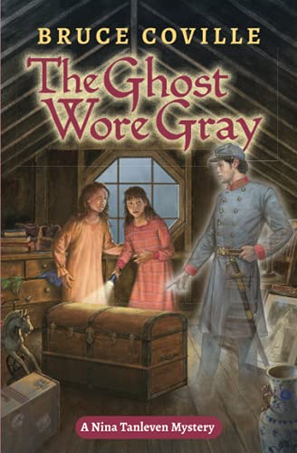 Imagen de archivo de The Ghost Wore Gray (The Nina Tanleven Mysteries) a la venta por GF Books, Inc.