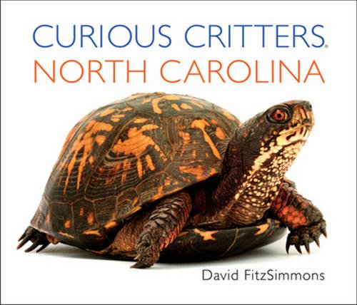 9781936607389: Curious Critters North Carolina