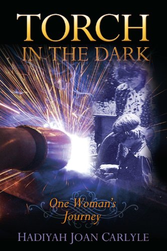 Imagen de archivo de Torch in the Dark : One Woman's Journey a la venta por Better World Books: West