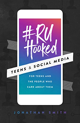 9781939881175: #Ruhooked: Teens & Social Media