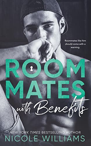 Beispielbild fr Roommates With Benefits zum Verkauf von ThriftBooks-Dallas