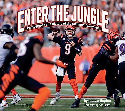 Beispielbild fr Enter the Jungle: Photographs and History of the Cincinnati Bengals (Favorite Football Teams) zum Verkauf von Monster Bookshop
