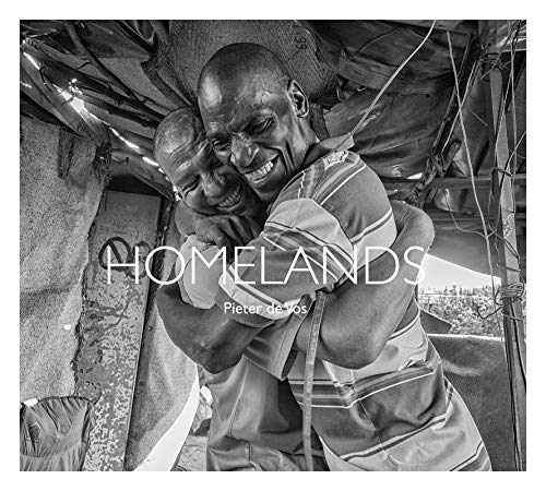 9781942084624: Homelands: Life on the edge of the South African dream
