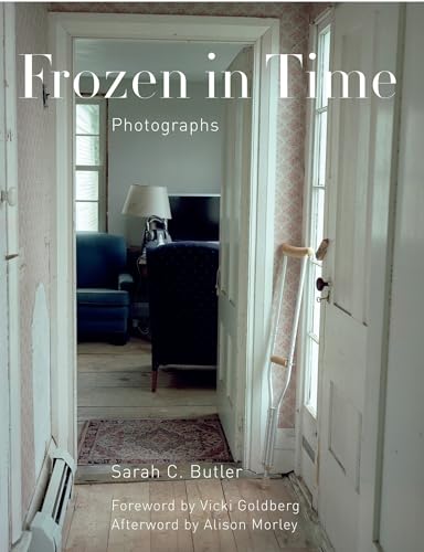 Imagen de archivo de Frozen in Time: Photographs a la venta por Strand Book Store, ABAA