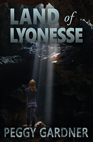 Imagen de archivo de Land of Lyonesse a la venta por Lucky's Textbooks