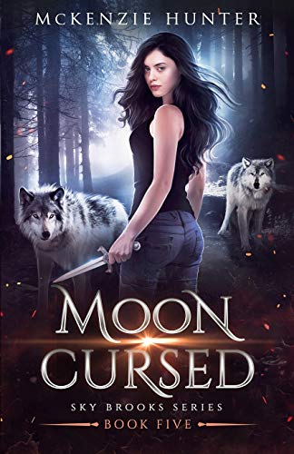 9781946457967: Moon Cursed: Volume 5