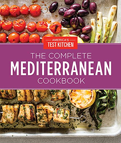 Beispielbild fr The Complete Mediterranean Cookbook Gift Edition: 500 Vibrant, Kitchen-Tested Recipes for Living and Eating Well Every Day zum Verkauf von WorldofBooks