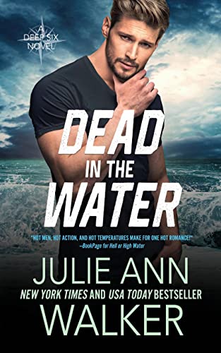 Beispielbild fr Dead in the Water: The Deep Six Book 6 zum Verkauf von BooksRun