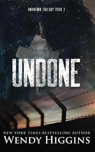 Imagen de archivo de Undone (Unknown Trilogy) a la venta por Revaluation Books
