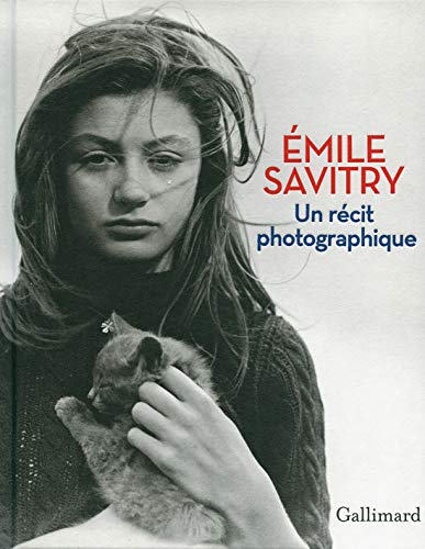 Beispielbild fr Emile Savitry : Un Rcit Photographique zum Verkauf von RECYCLIVRE