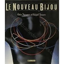 9782080120687: Nouveau bijou (Le): - TRADUIT DE L'ANGLAIS DONT 115 EN COULEUR (ART (A))