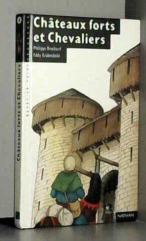 Imagen de archivo de CHATEAUX FORTS ET CHEVALIERS a la venta por Librairie Th  la page