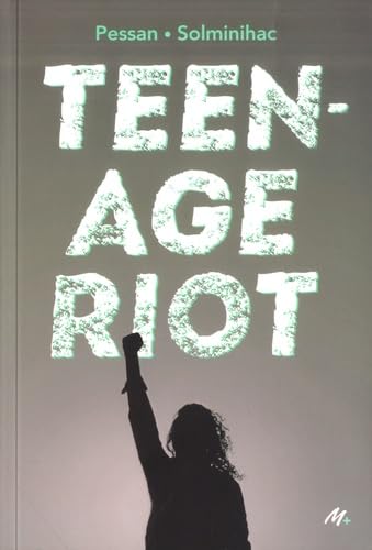 Beispielbild fr Teenage Riot zum Verkauf von RECYCLIVRE