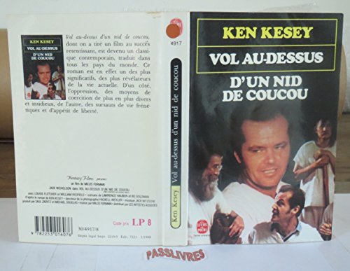 Imagen de archivo de Vol au-dessus d'un nid de coucou a la venta por Mli-Mlo et les Editions LCDA