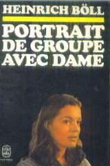 Stock image for Portrait de groupe avec dame for sale by Librairie Th  la page