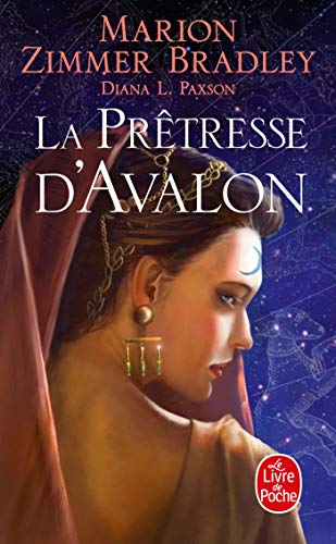 Stock image for Les Dames du Lac, Tome 4 : La Prtresse d'Avalon for sale by Ammareal