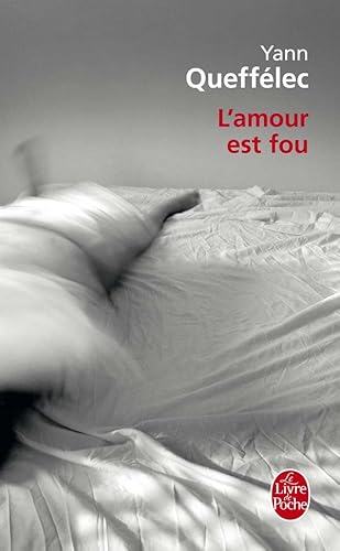 Stock image for L'amour est fou for sale by books-livres11.com