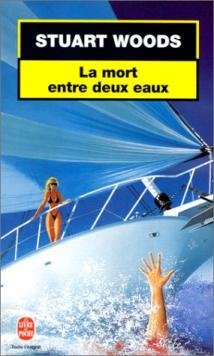 9782253171010: La mort entre deux eaux