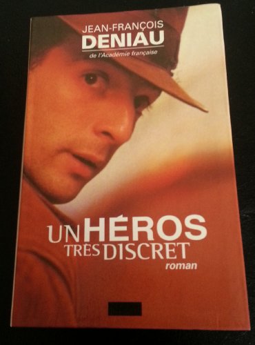 Imagen de archivo de Un Hero Tres Discret a la venta por ThriftBooks-Dallas