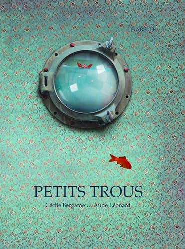 Stock image for Petits trous for sale by medimops