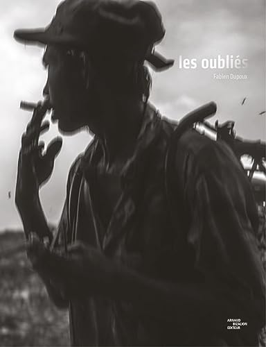 Beispielbild fr Les Oublis zum Verkauf von RECYCLIVRE
