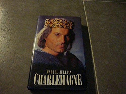 Stock image for Charlemagne for sale by Librairie Th  la page