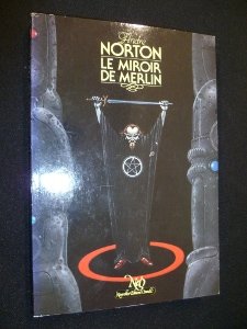 Beispielbild fr MERLIN'S MIRROR - DAW UY1175 zum Verkauf von Better World Books