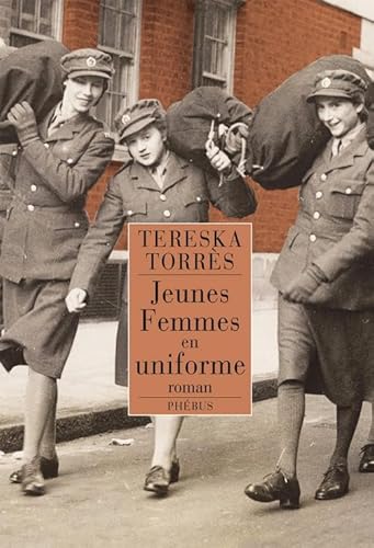 Stock image for Jeunes femmes en uniforme for sale by Ammareal