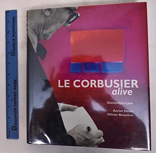 Beispielbild fr Le Corbusier Alive zum Verkauf von HPB-Red