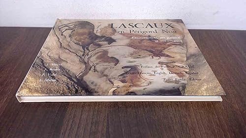 Stock image for Lascaux en Perigord Noir-Environment,art parietal,et conservation for sale by WorldofBooks