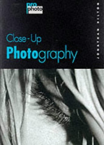 Beispielbild fr Close-Up Photography (Pro-Photo) zum Verkauf von Wonder Book