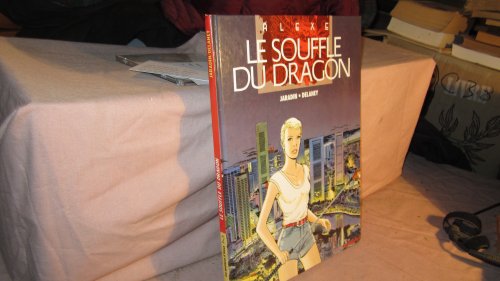 Beispielbild fr Le Souffle Du Dragon zum Verkauf von RECYCLIVRE