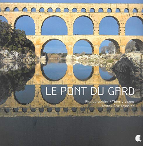 Imagen de archivo de le pont du Gard bilingue a la venta por Chapitre.com : livres et presse ancienne