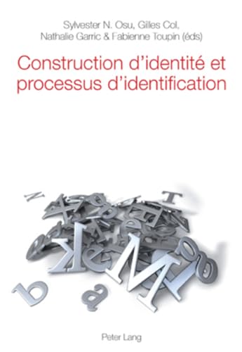 Beispielbild fr construction d'identite et processus d'identification zum Verkauf von Chapitre.com : livres et presse ancienne