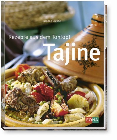 Tajine. Köstliches aus dem Tontopf [Gebundene Ausgabe] Steam Basket Wok Römertopf Kochen Garmethoden nordafrikanische Nomaden gebranntes Lehmgefäß Zubereitung Ofen Herd Gemüse Fisch Meeresfrüchte Fleisch Geflügel Desserts Wohlgeschmack Aroma schonend gegart Isabelle Dreyfus Eric Fénot Nach Steam Basket, Wok und Römertopf kommt nun die ultimative Art zu Kochenin der Tajine! Die seit Jahrtausenden bewährte Garmethode der nordafrikanischen Nomaden, die Zubereitung in der Tajine, einem gebrannten Lehmgefäß mit Deckel, findet auch bei uns immer mehr Freunde. Nicht nur die schonende und einfache Methode der Zubereitung überzeugt, sondern auch die Tatsache, dass es sich hier um ein außergewöhnlich energiesparendes Kochgerät handelt, das sowohl im Ofen als auch auf dem Herd (Gas oder Elektro) oder über dem offenen Feuer seinen Einsatz findet. Gemüse, Fisch und Meeresfrüchte, Fleisch, Geflügel oder auch Desserts werden ganz ohne Fett im eigenen Saft schonend gegart, was den Gerichten einen ganz - Isabelle Dreyfus Eric Fénot