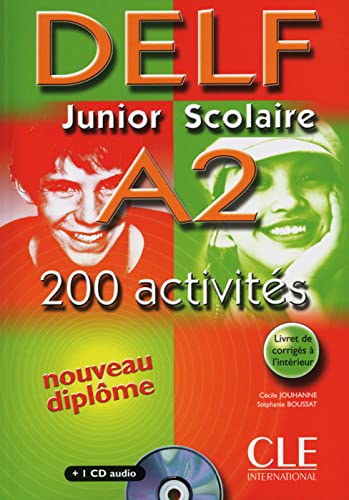 Beispielbild fr DELF junior scolaire A2. 200 activit  s zum Verkauf von WorldofBooks