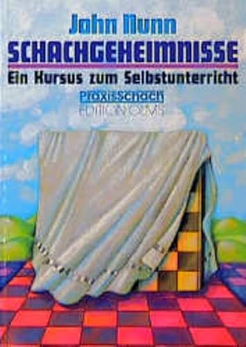 Imagen de archivo de Chess Secrets: A Course for Self-Study / Schachgeheimnisse: Ein Kursus zum Selbstunterricht (in German) a la venta por WTP Books