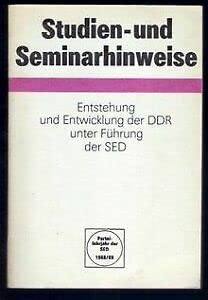 Beispielbild fr Parteilehrjahr der SED 1988/89. Studien- und Seminarhinweise fr Teilnehmer und Propagandisten der Seminare zur Entstehung und Entwicklung der DDR unter Fhrung der SED. 2. Studienjahr zum Verkauf von medimops