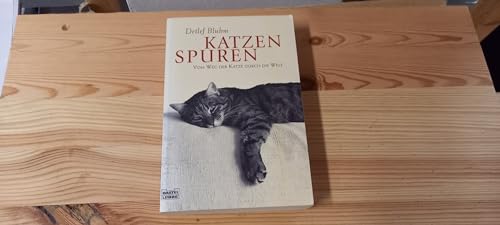 Beispielbild fr Katzenspuren : vom Weg der Katze durch die Welt. Bastei-Lbbe-Taschenbuch ; Bd. 60574 : Sachbuch zum Verkauf von Versandantiquariat Schfer