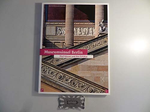 Stock image for Museumsinsel Berlin / Museum Island Funf Hauser und ihre Schatze (German Edition) for sale by Bookmonger.Ltd