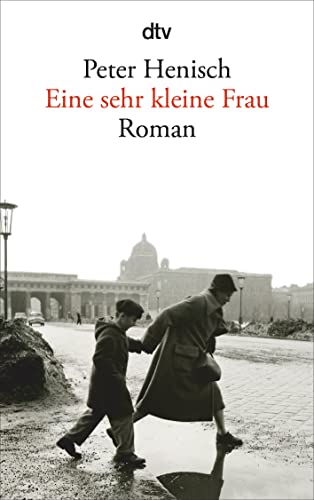 Stock image for Eine sehr kleine Frau: Roman for sale by medimops