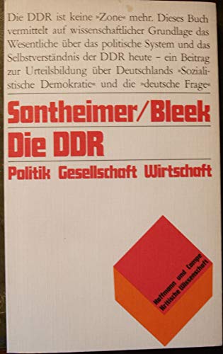 Imagen de archivo de Die DDR : Politik, Gesellschaft, Wirtschaft a la venta por Bernhard Kiewel Rare Books