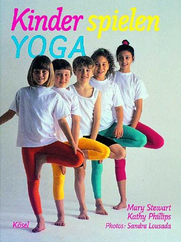 Stock image for Kinder spielen Yoga for sale by medimops