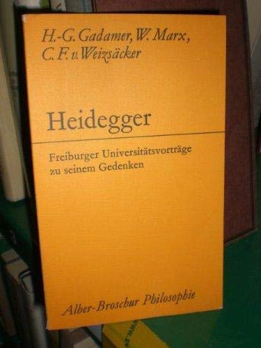 Beispielbild fr Heidegger : Freiburger Universittsvortrge zu seinem Gedenken / im Auftrag der Albert-Ludwigs-Universitt hrsg. von Werner Marx zum Verkauf von Bibliothek der Erzabtei Beuron