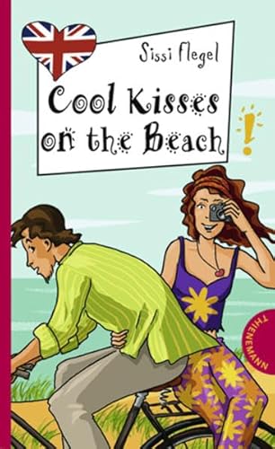 Beispielbild fr Cool Kisses on the Beach, aus der Reihe Freche Mdchen - freches Englisch! zum Verkauf von medimops